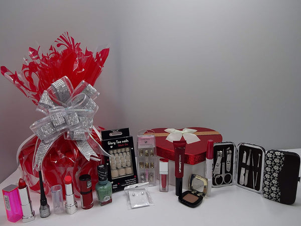 Globe Trotter Valentines Beauty Gift Box Gift Hamper 10pc Make Up Beauty Box Gift Wrapped Gift Hamper + Manicure Kit