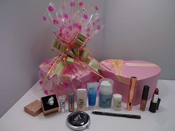 Globe Trotter Valentines Day Hamper No7 Glamorous Skin Care & Make Up Collection + Crystal Ring In Gift Box