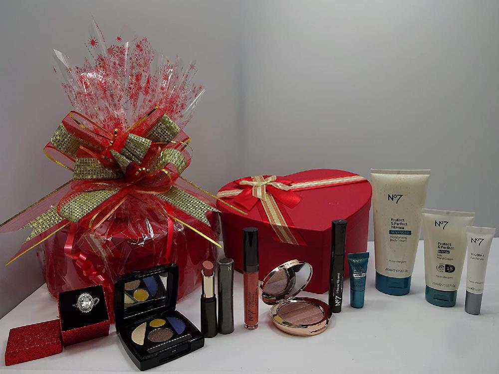 globe trotter Valentines Hamper No7 Make Up & Skincare Collection Gift Wrapped + Silver Plated Crystal Ring Boxed