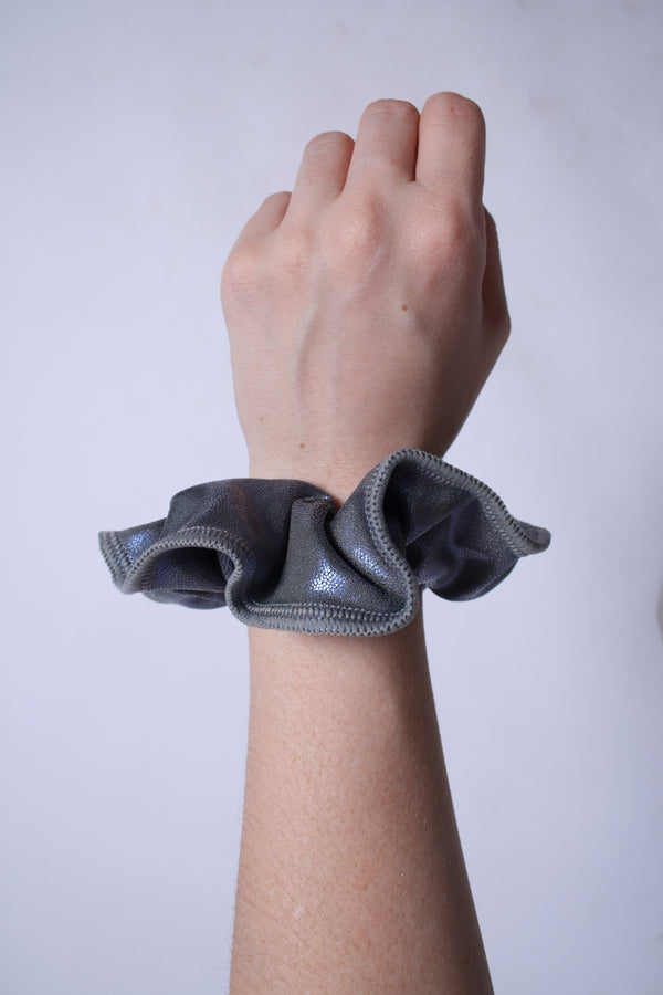Gmd Carbon Glacier Mystique Scrunchie