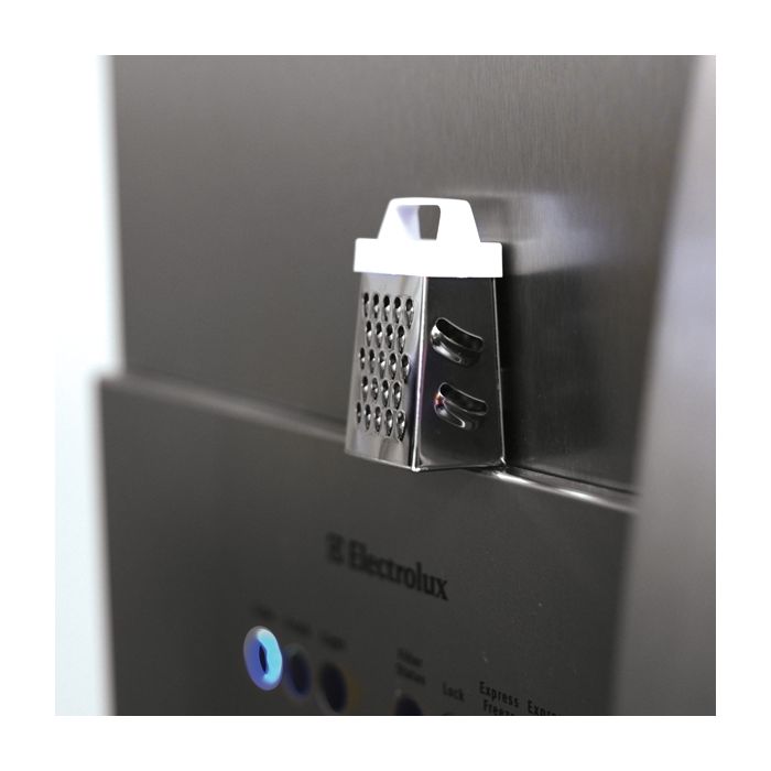 Gneiss Spice Mini Magnetic Nutmeg Grater