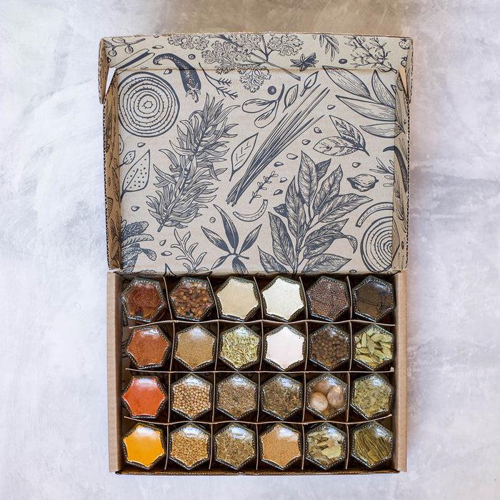 gneiss spice Indian Spice & Tool Kit – Masala Dabba with 24 Organic Spices + 5 Spice Tools