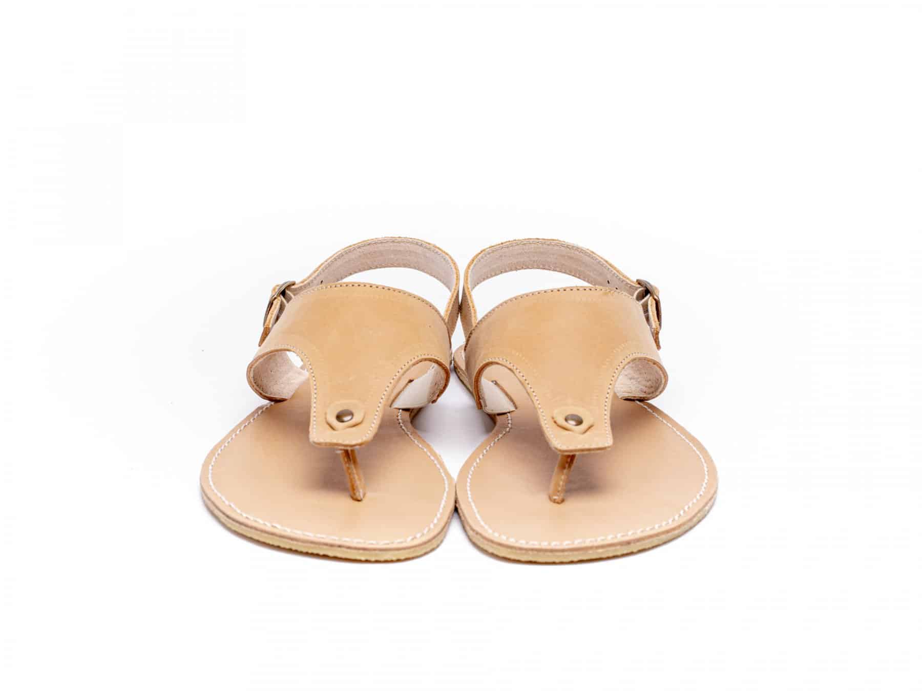 Go Barefoot Be Lenka – Promenade / Sand