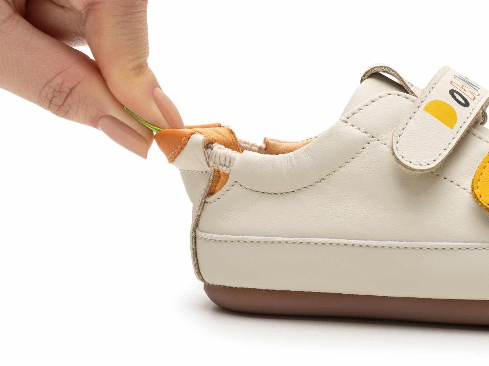 Go Barefoot Tip Toey Joey – Bossy Down To Earth – Tapioca / Caja / Tangerine