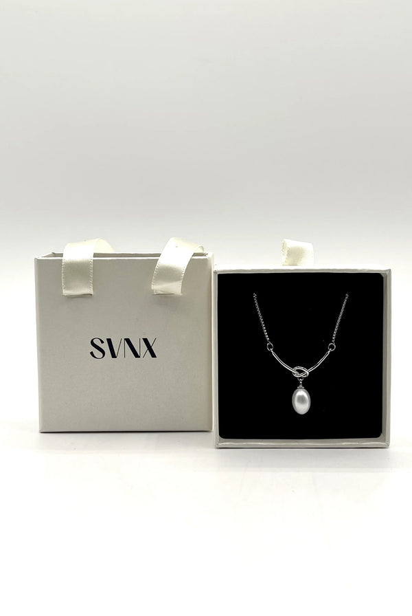 Goddiva Baroque Oval Pearl Necklace In Silver By SVNX
