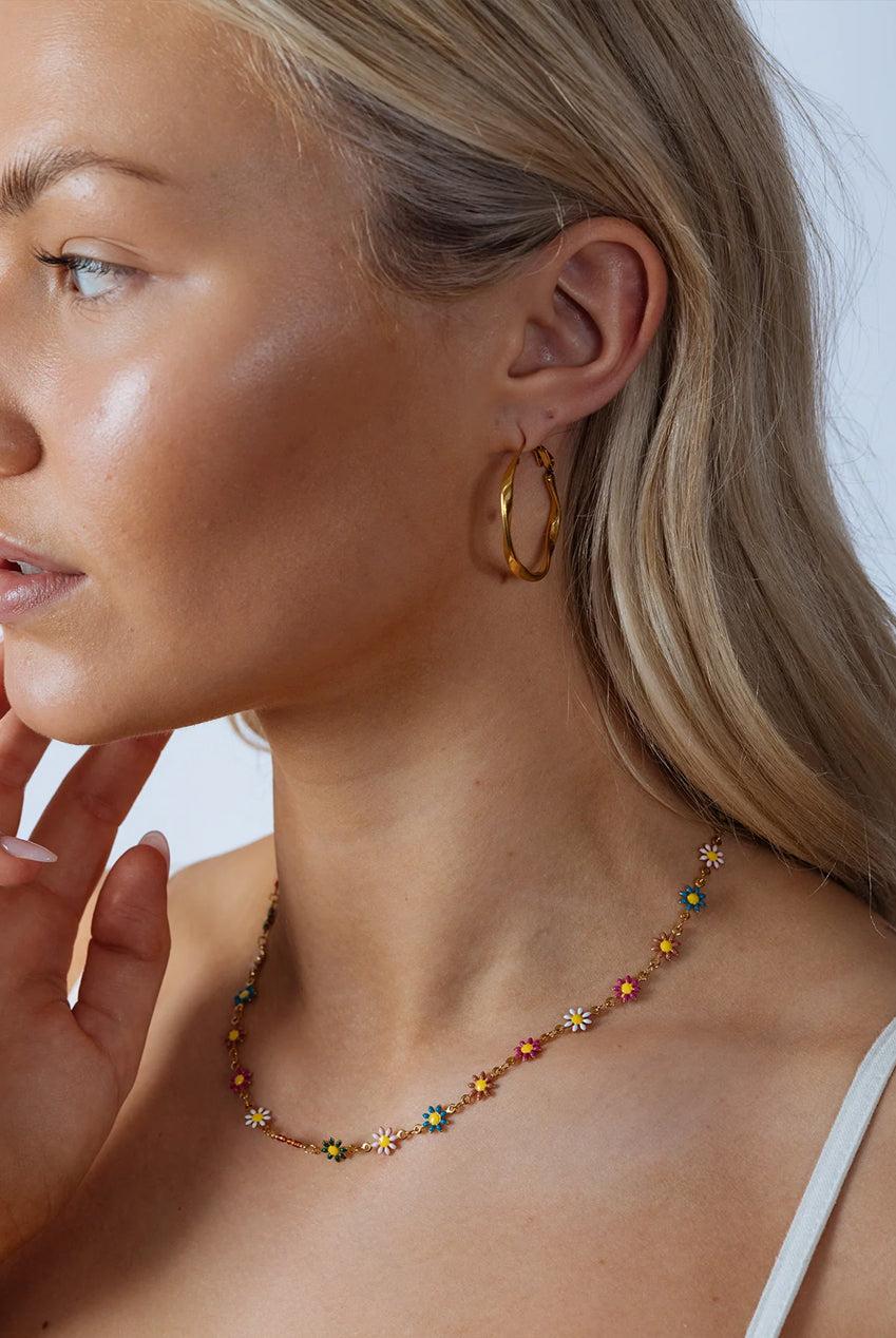 goddiva Daisy Chain Necklace In Multi Gold by SVNX