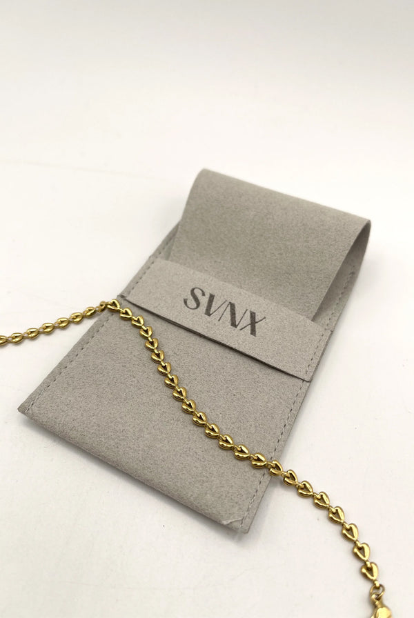Goddiva Heart Link Bracelet In Gold By SVNX