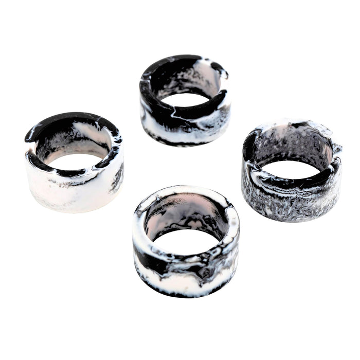 Godinger Lucente Black & White Resin Napkin Ring Set