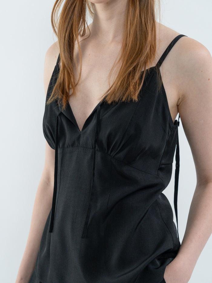 Goen.j Adjustable Strap With Tie Detail Camisole BLACK