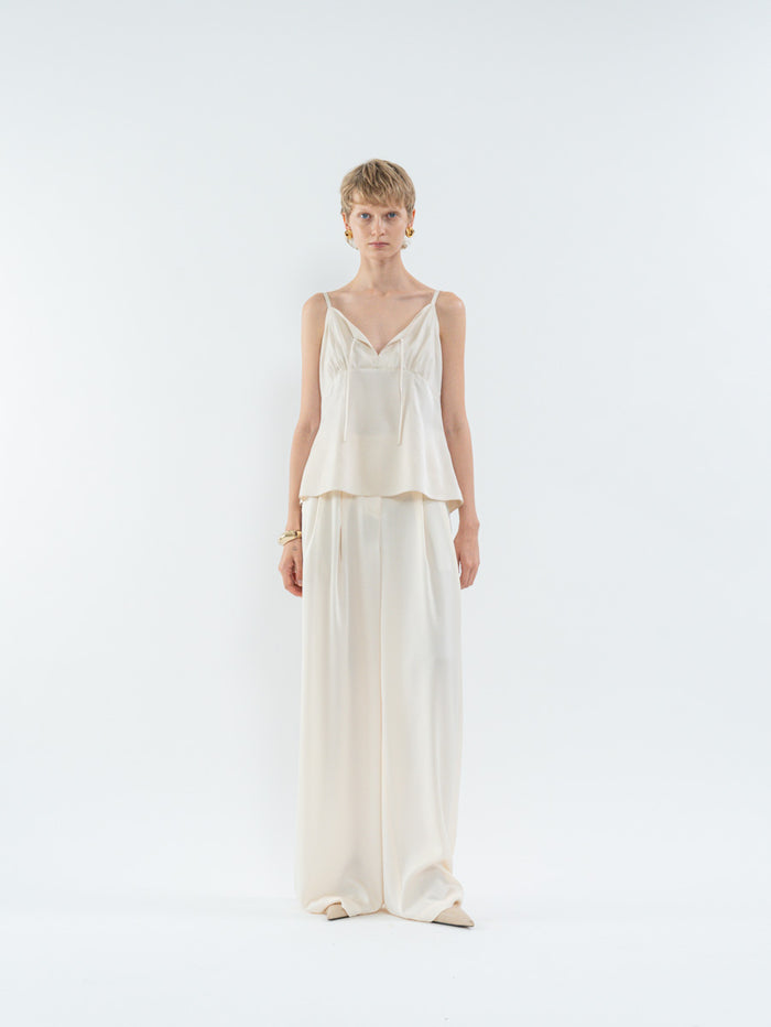Goen.j Adjustable Strap With Tie Detail Camisole CREAM