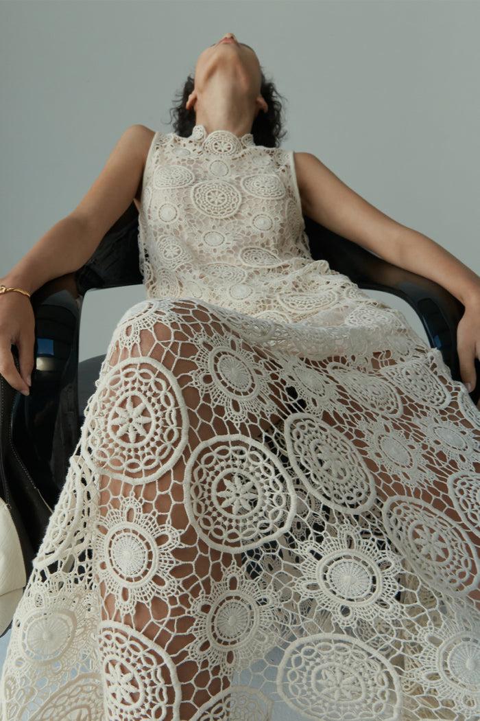 goen.j Asymmetric guipure cotton lace maxi skirt NATURAL BEIGE