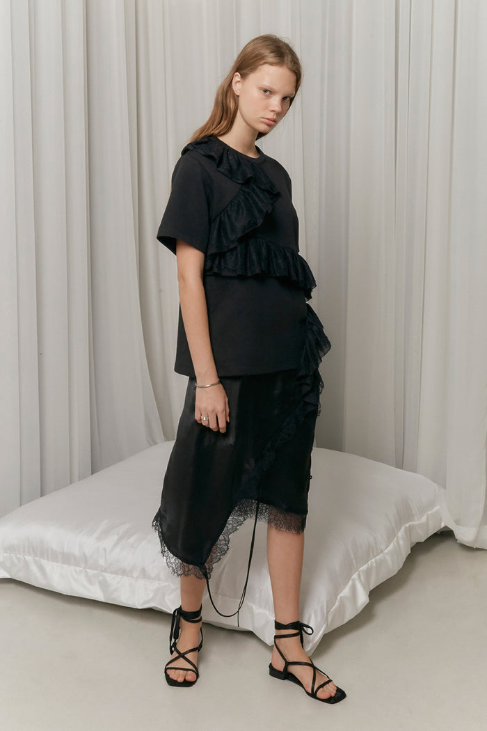 goen.j Asymmetric ruffled and lace trimmed cotton jersey top IVORY