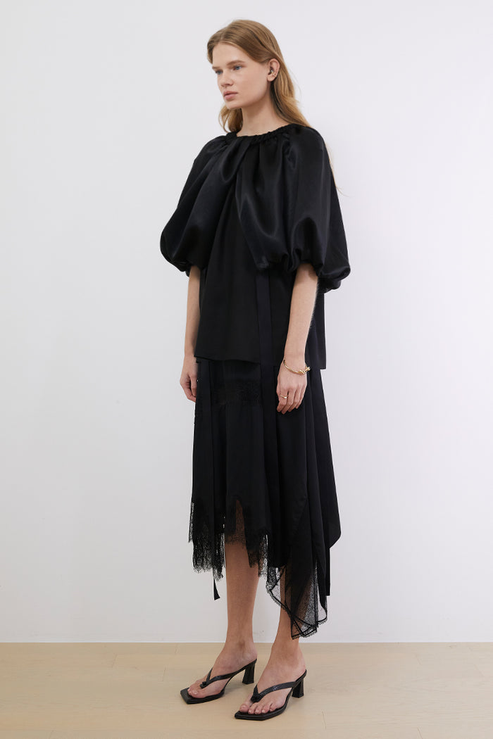 Goen.j Balloon Sleeved And Twisted Gathered Front Satin Top BLACK
