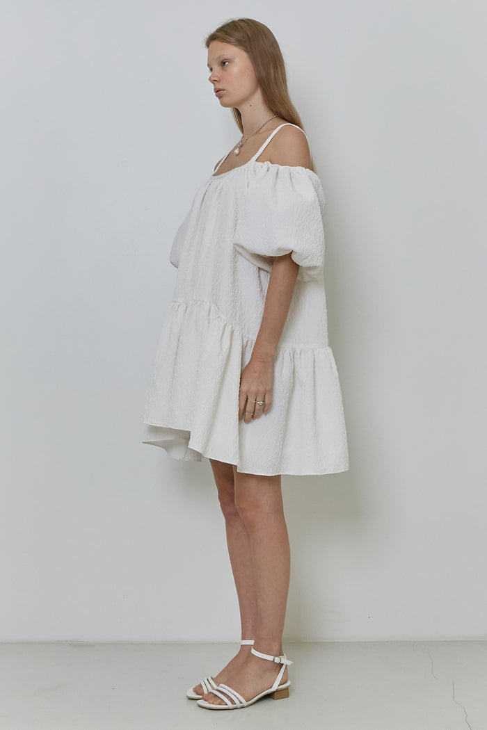 Goen.j Balloon Sleeved Leopard Matelassé Gathered Mini Dress IVORY