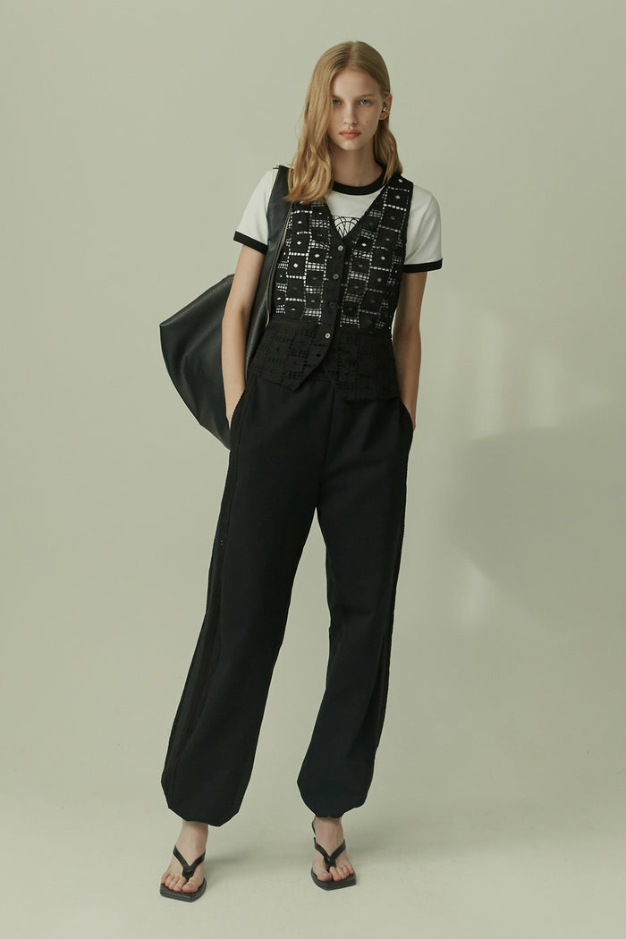 Goen.j Broderie-anglaise Double Garment Effect V-neck Single-breasted Waistcoat BLACK