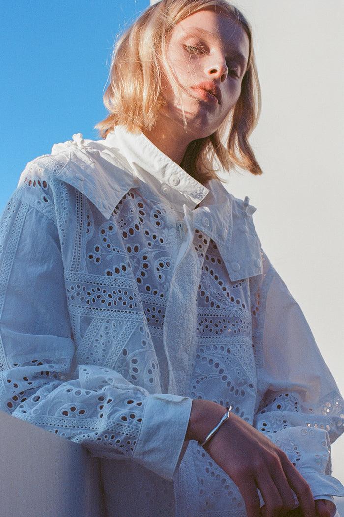 goen.j Broderie-anglaise hooded cropped jacket IVORY