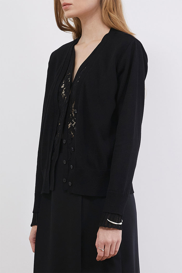 Goen.j Corded Lace Paneled V-neck Knit Cardigan BLACK