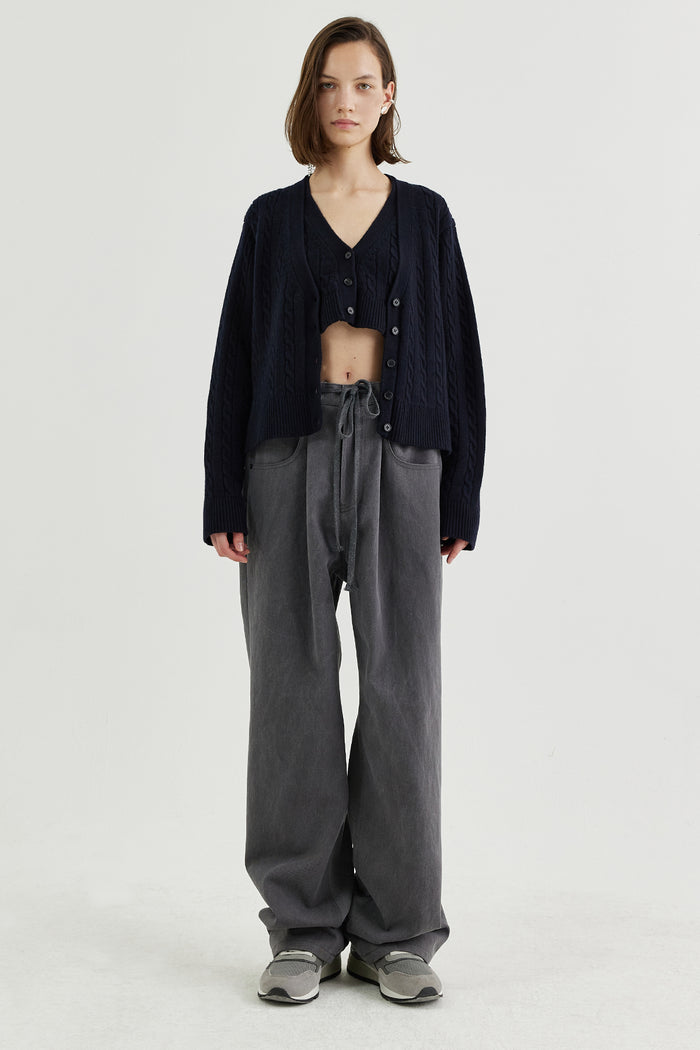 Goen.j Double-layered Cropped Front Panel And Cable Knit Cardigan NAVY