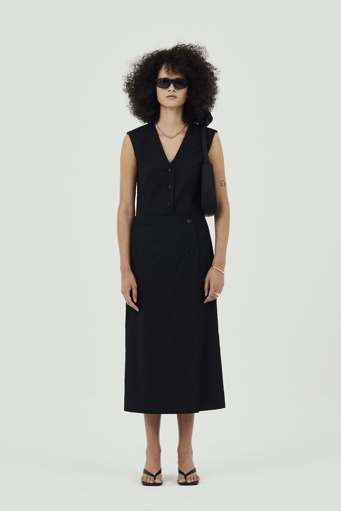 Goen.j Double-layered Cropped Front Vest Panel Dress BLACK