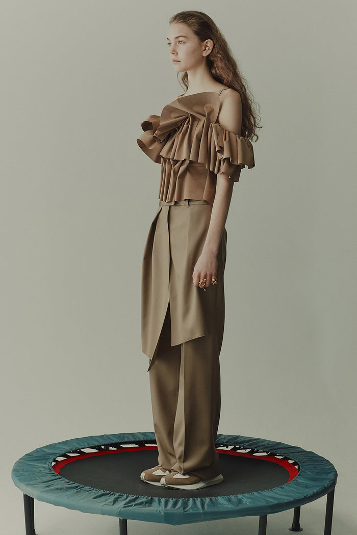 Goen.j Front Layered Wrap Shorts Paneled Wool Pants BEIGE