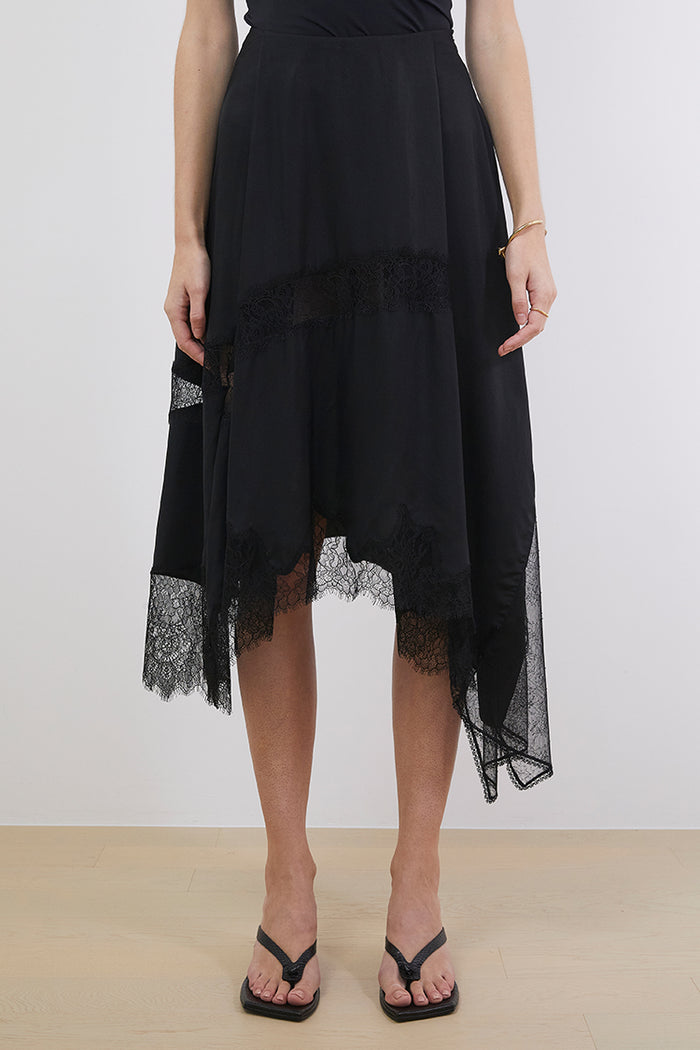 Goen.j Asymmetric Lace Trimmed Midi Skirt BLACK