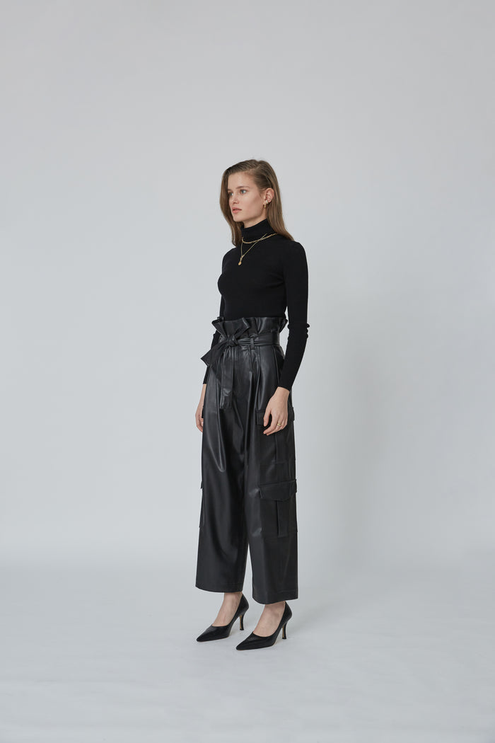 Goen.j Belted Faux-leather Paperbag Pants BLACK