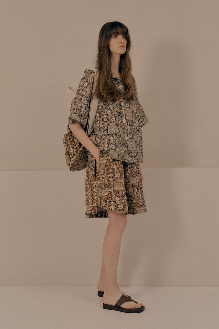 goen.j Bohemian vintage rug print shorts BRICK RED