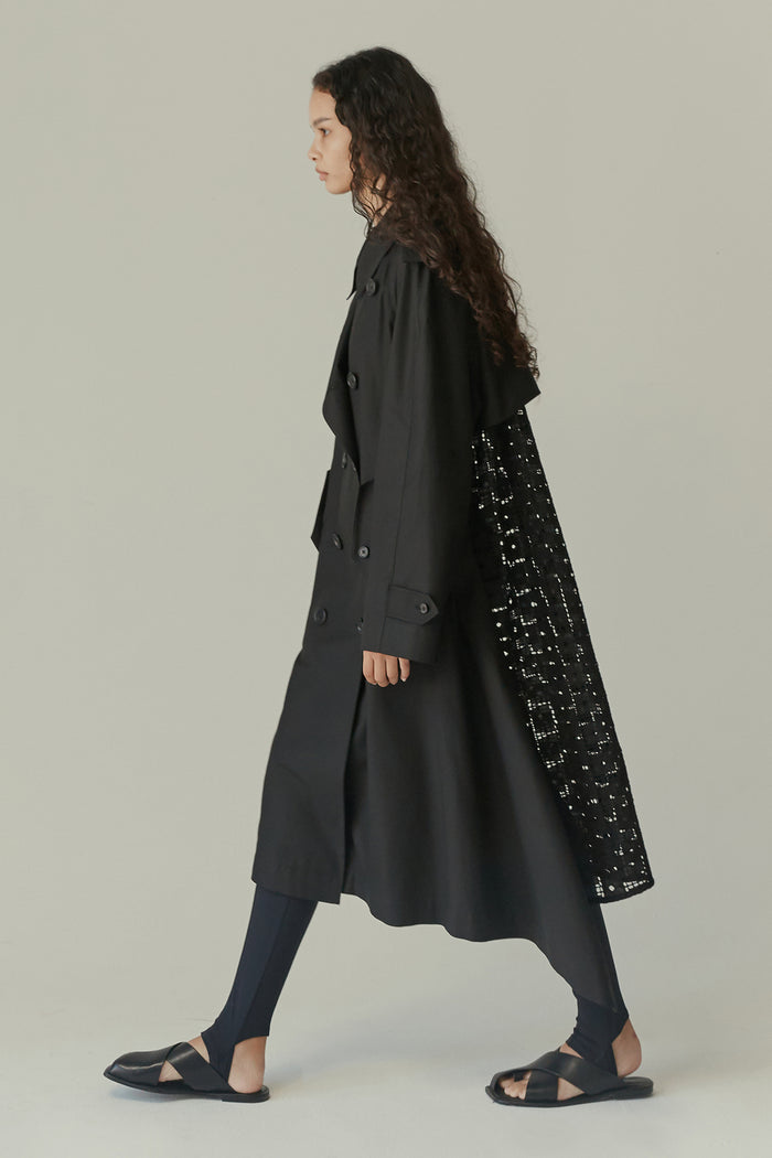 goen.j Double-breasted lace-paneled trench coat