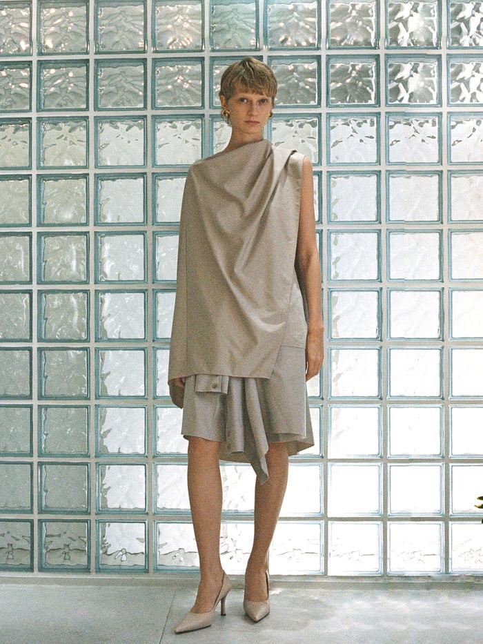 goen.j Draped Cape Sleeveless Top BEIGE