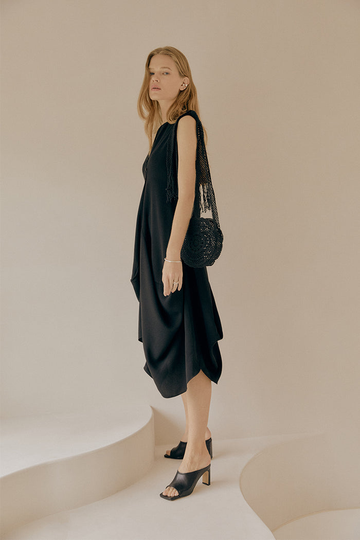 goen.j Draped sleeveless dress BLACK