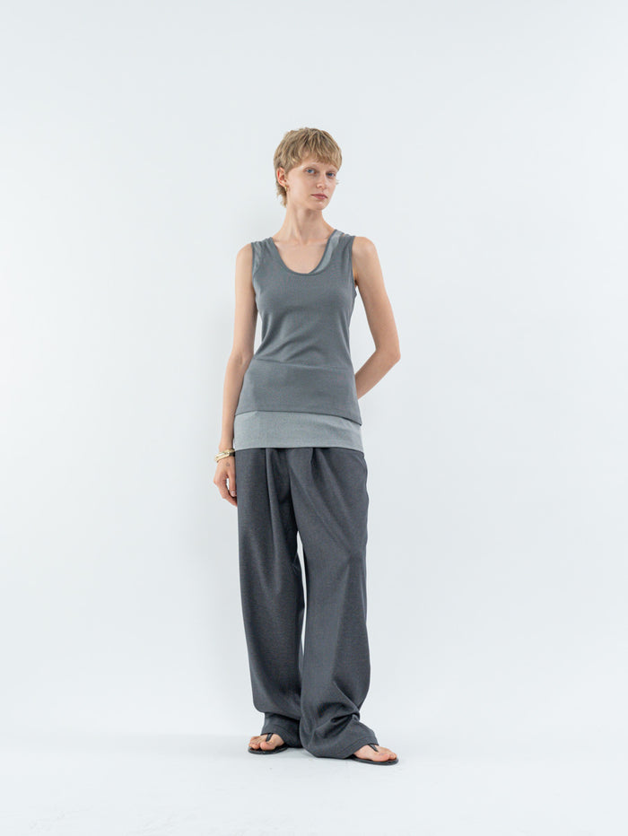 Goen.j Dual-Layer Sleeveless Top GREY/CHARCOAL
