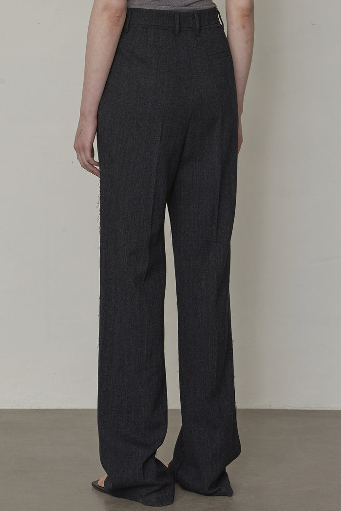 Goen.j Frayed Edge Detail Wool Trousers