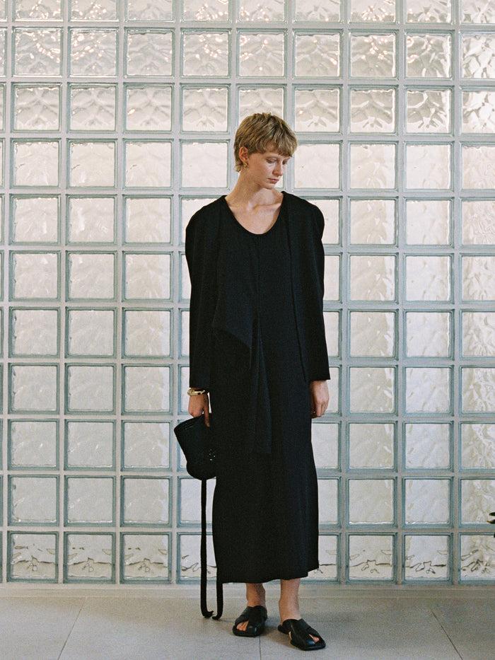 goen.j Knot Detailed Cape Sleeveless Dress BLACK