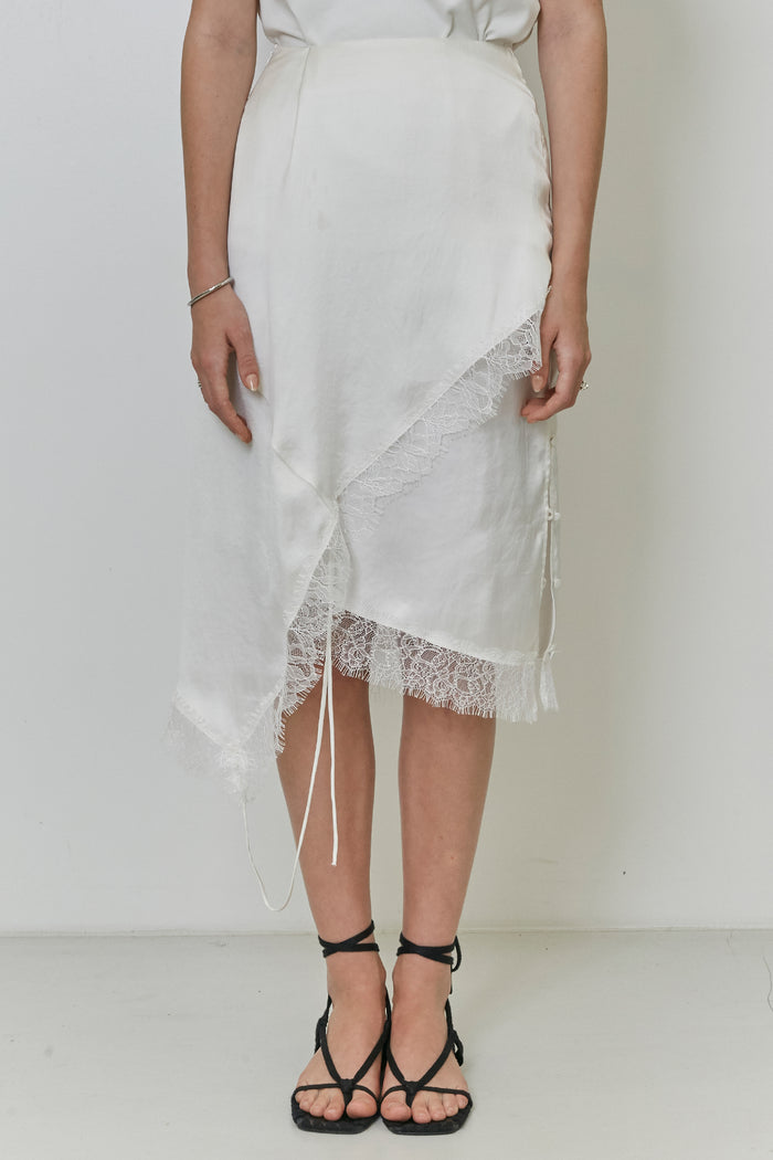 Goen.j Lingerie Motif Charmeuse Skirt IVORY