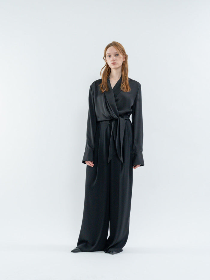 Goen.j Notched Lapel Tie-Waist Blouse BLACK