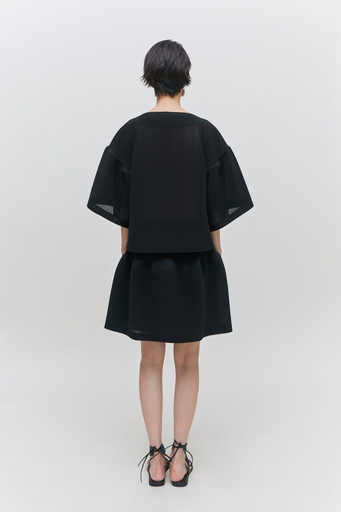 Goen.j Pleated Peplum Sleeved Top