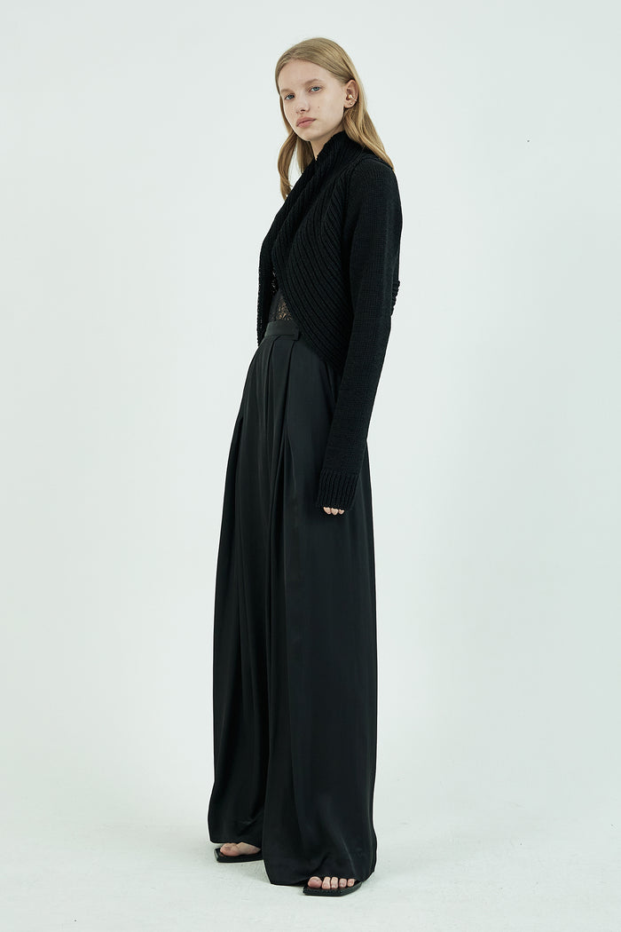 Goen.j Pleated Viscose Wide-leg Pants BLACK