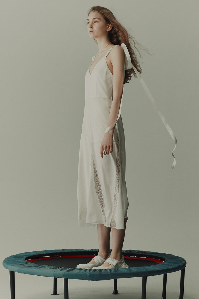 goen.j Plunge-back lace-insert slip dress IVORY