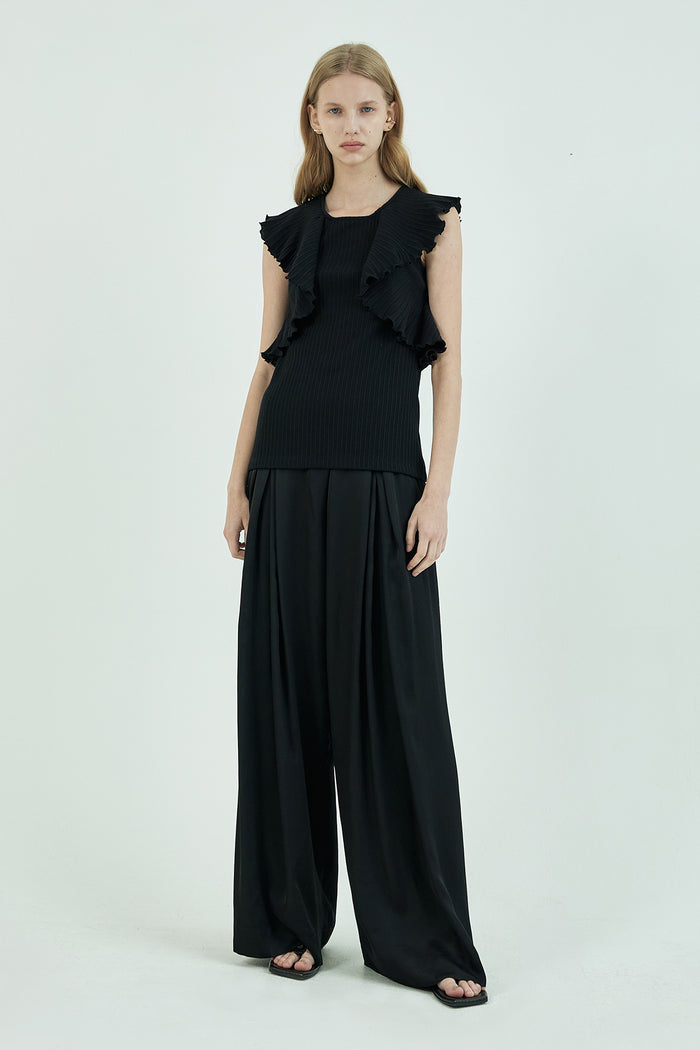 Goen.j Ruffled Sleeves Ribbed Top BLACK