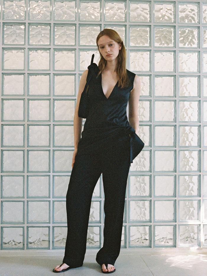 goen.j Satin Straight Pants BLACK