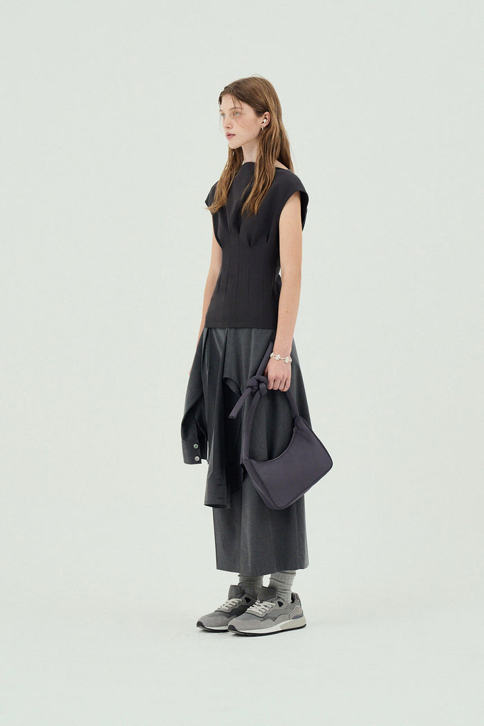 Goen.j Slim Fitted Sleeveless Top CHARCOAL