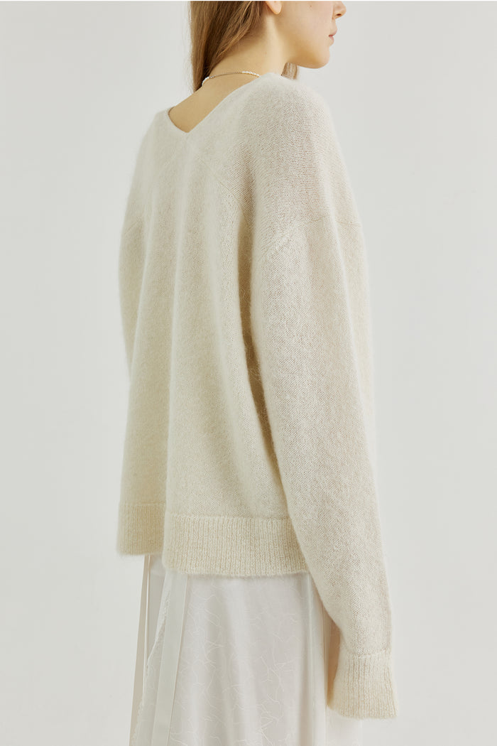 Goen.j V-neck Mohair Sweater
