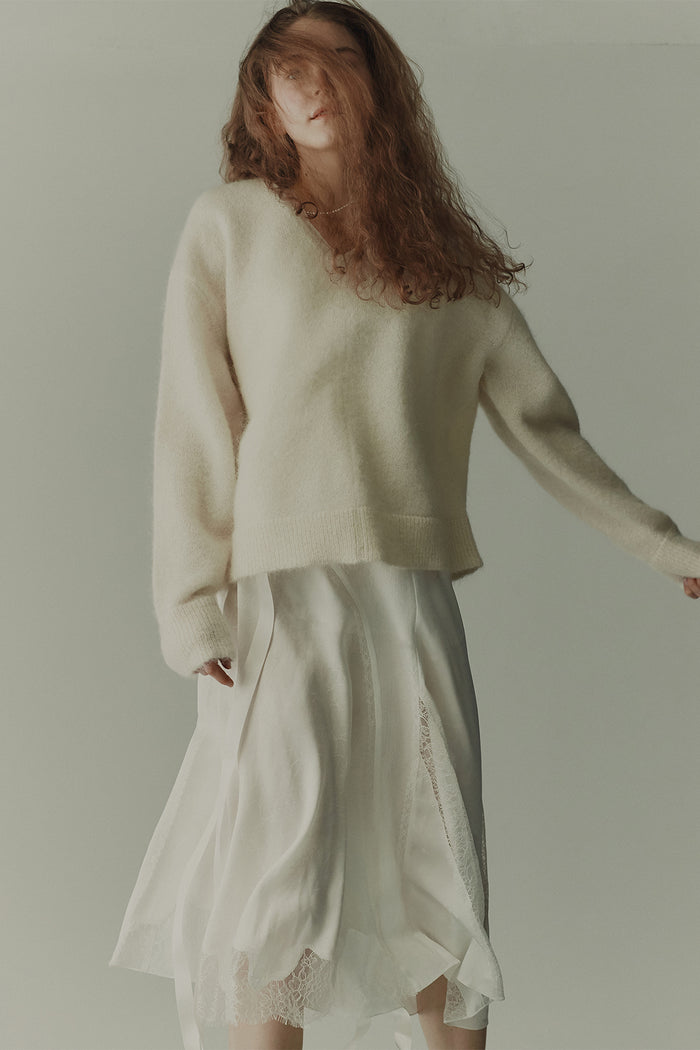 goen.j V-neck mohair sweater