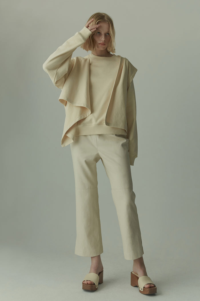 goen.j Vegan-leather cropped pants BEIGE