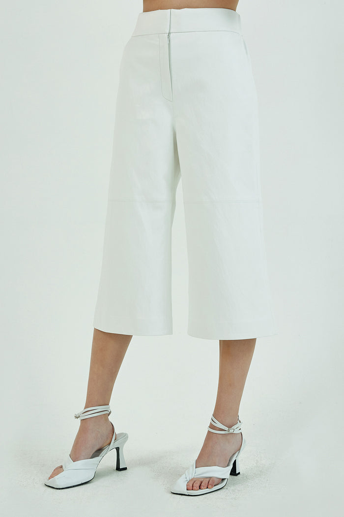 Goen.j Vegan-leather Culottes WHITE