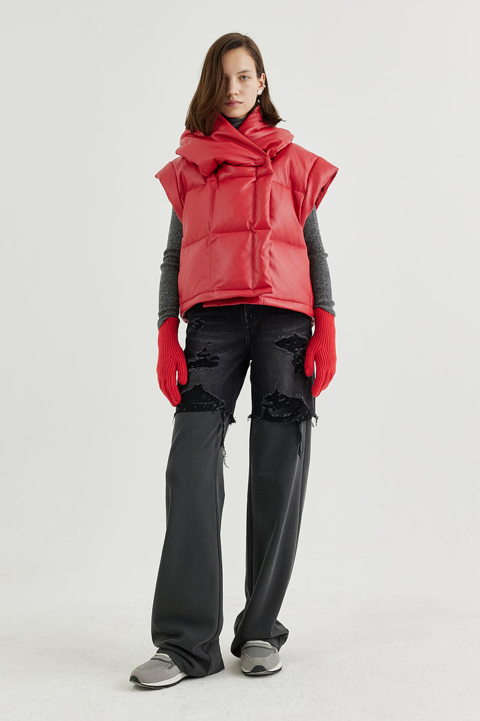 Goen.j Vegan Leather Quilted-down Hooded Gilet RED