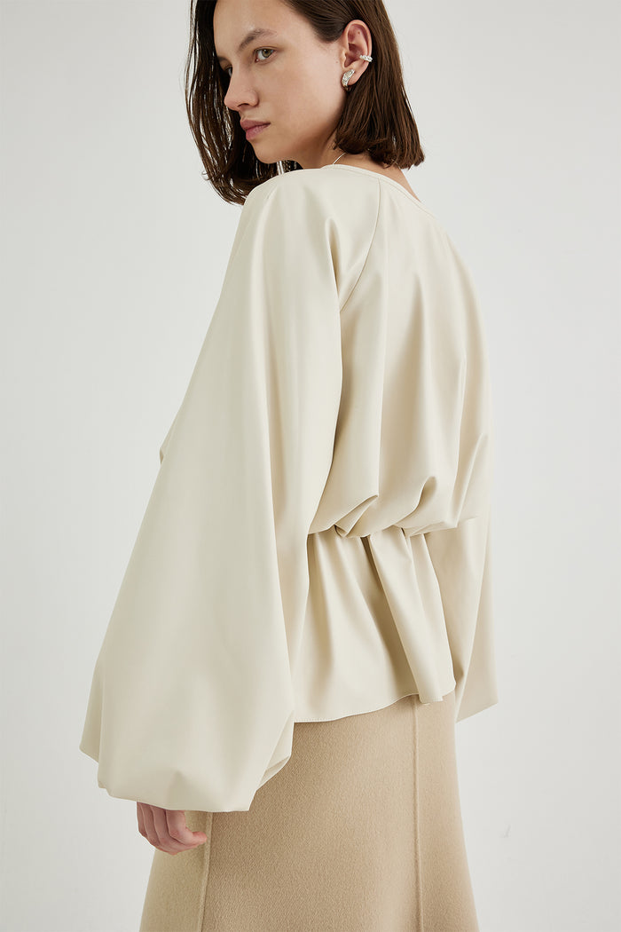 Goen.j Voluminous Shape Vegan Leather Top CREAM