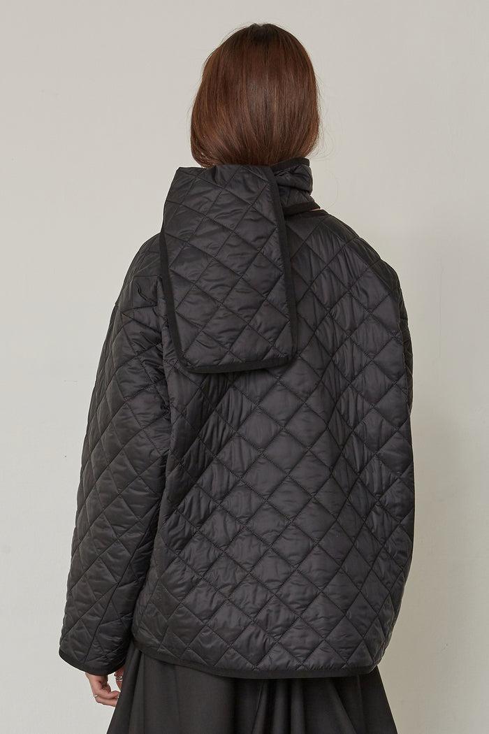 Goen.j Insulated Quilted Oversized Jacket With Scarf Set BLACK