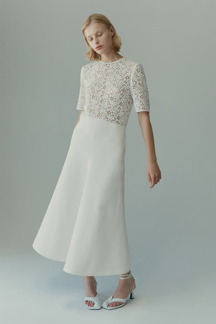 goen.j Macramé-panel lace cotton flare midi dress IVORY