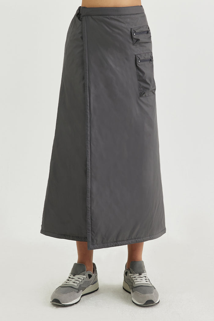 Goen.j Reversible Wrap-effect Diamond-quilted Midi Skirt GREY/BLACK